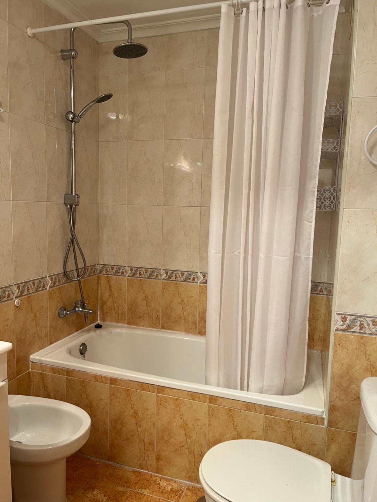 Almuden'S Green Apartment, High-Speed Free Wifi, 250M To Beach, The Center Of Torrevieja Dış mekan fotoğraf
