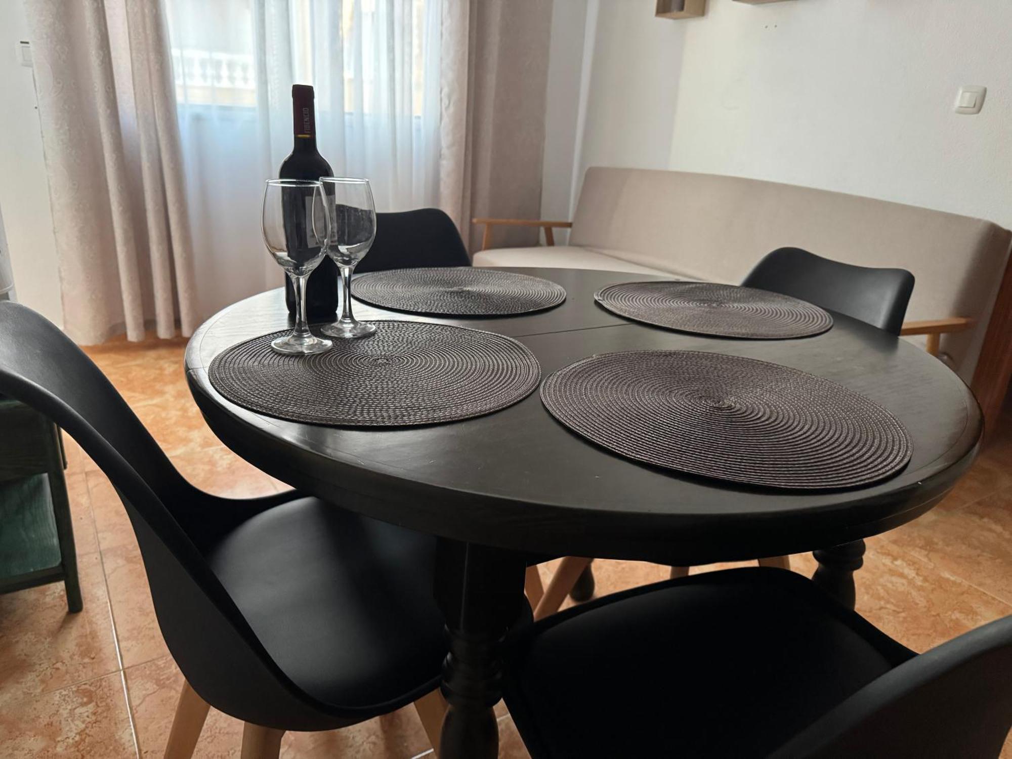 Almuden'S Green Apartment, High-Speed Free Wifi, 250M To Beach, The Center Of Torrevieja Dış mekan fotoğraf
